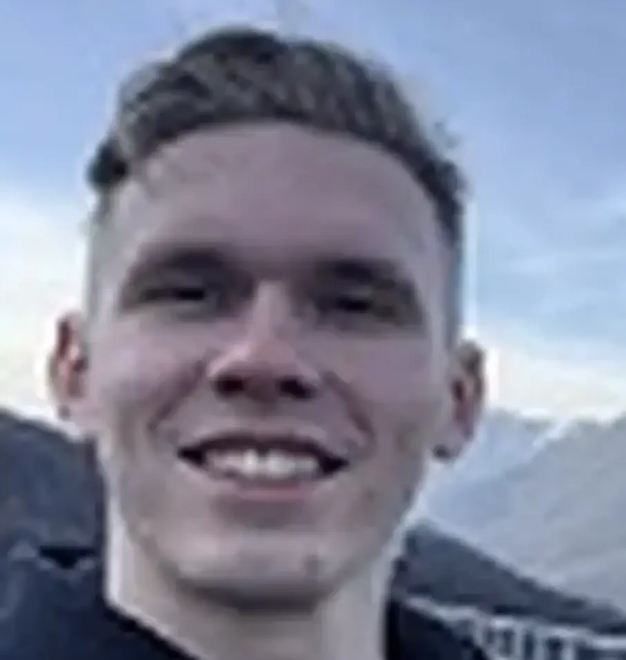Виктор Попов